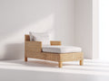 Sonnenliege aus Polyrattan und Holz 170 x 85 x 82 cm - Naturbraun und Cremeweiß - Modernes Loungedesign mit Armlehnen für Garten und Terrasse