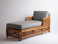 Sonnenliege aus Rattan 175 x 78 x 88 cm - Naturbraun und Grau - Klassisches Loungedesign mit Armlehnen für Garten und Terrasse